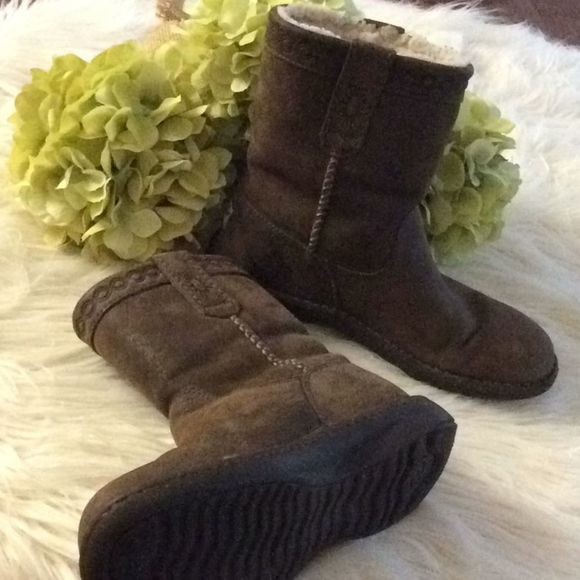 Distressed 💞UGG Australia 💞win boots - Picture 7 of 8